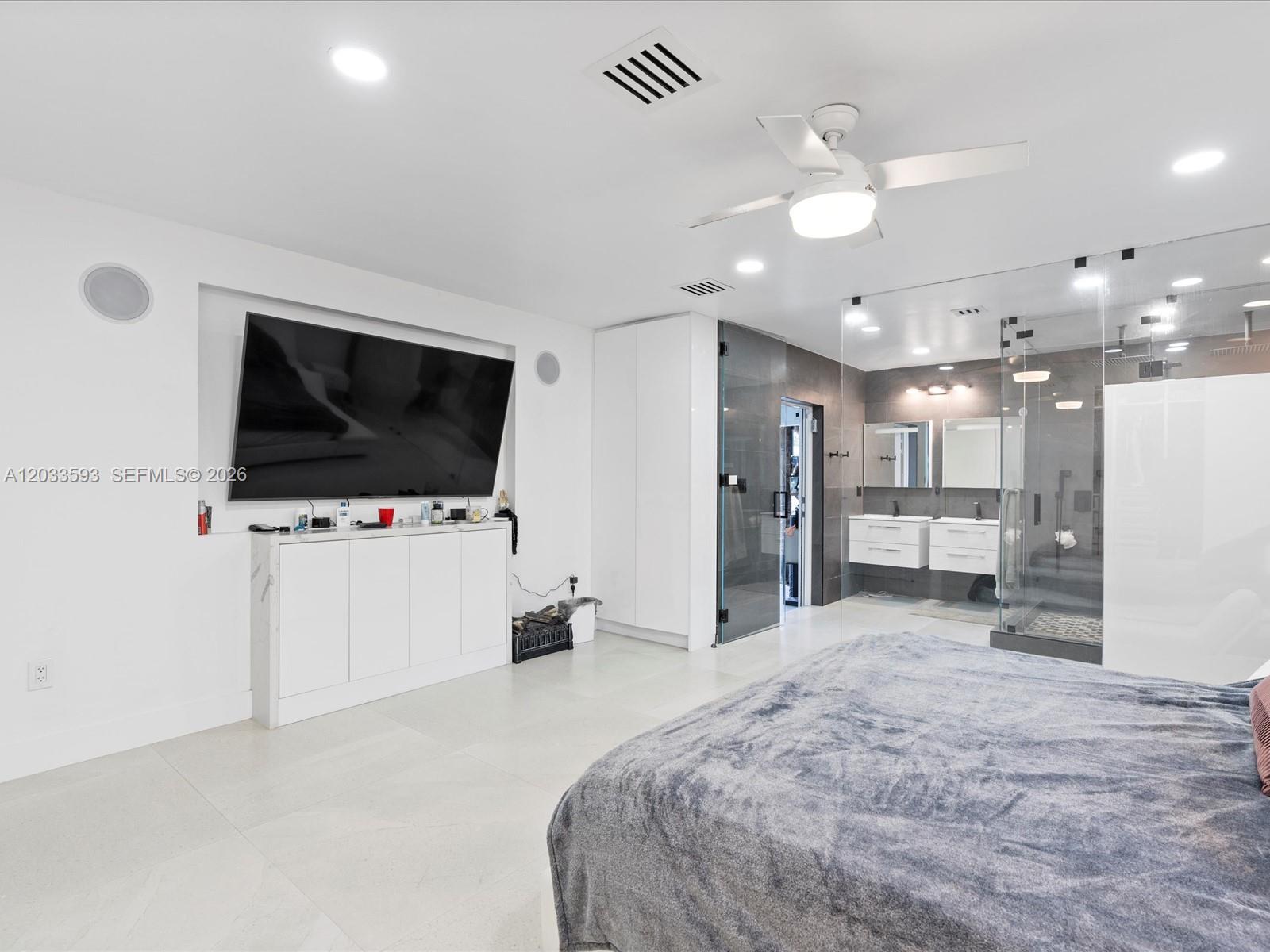 EASTERN SHORES 1ST ADDN - Residential Lease