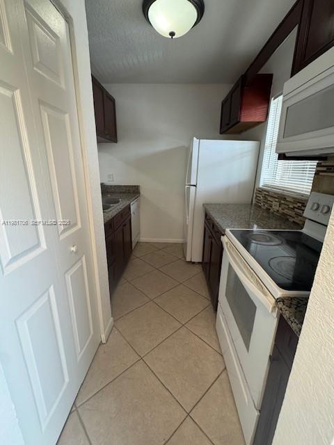 COUNTRY GARDENS CONDO - Residential