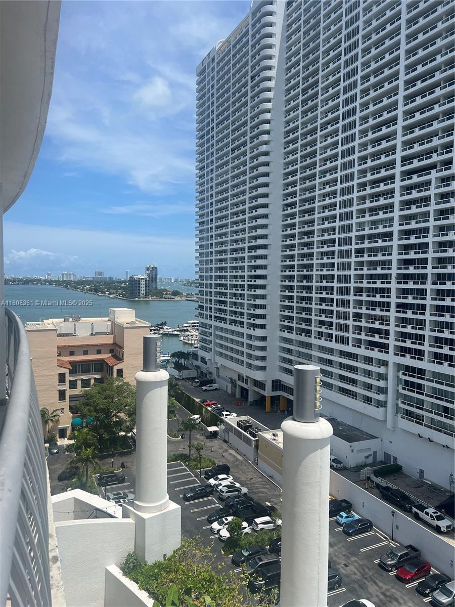 OPERA TOWER CONDO - Residential
