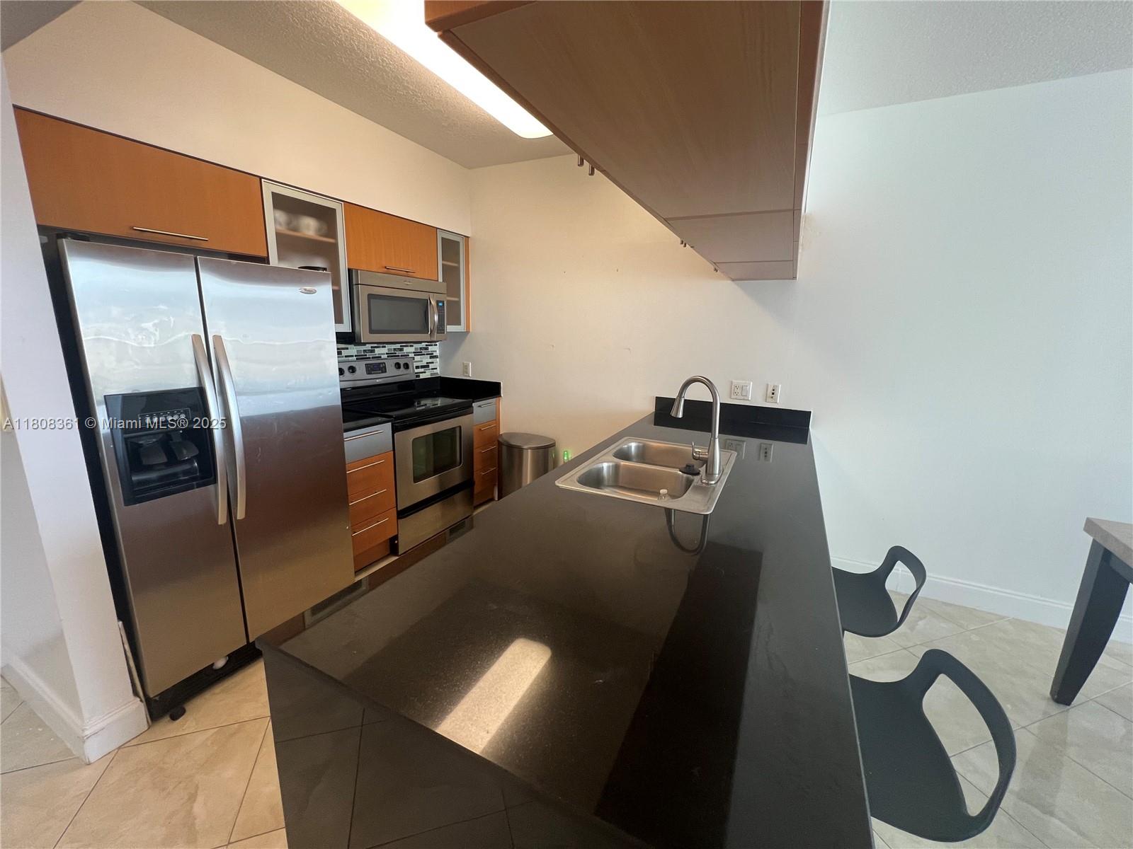 OPERA TOWER CONDO - Residential