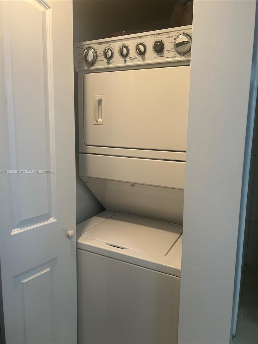 OPERA TOWER CONDO - Residential