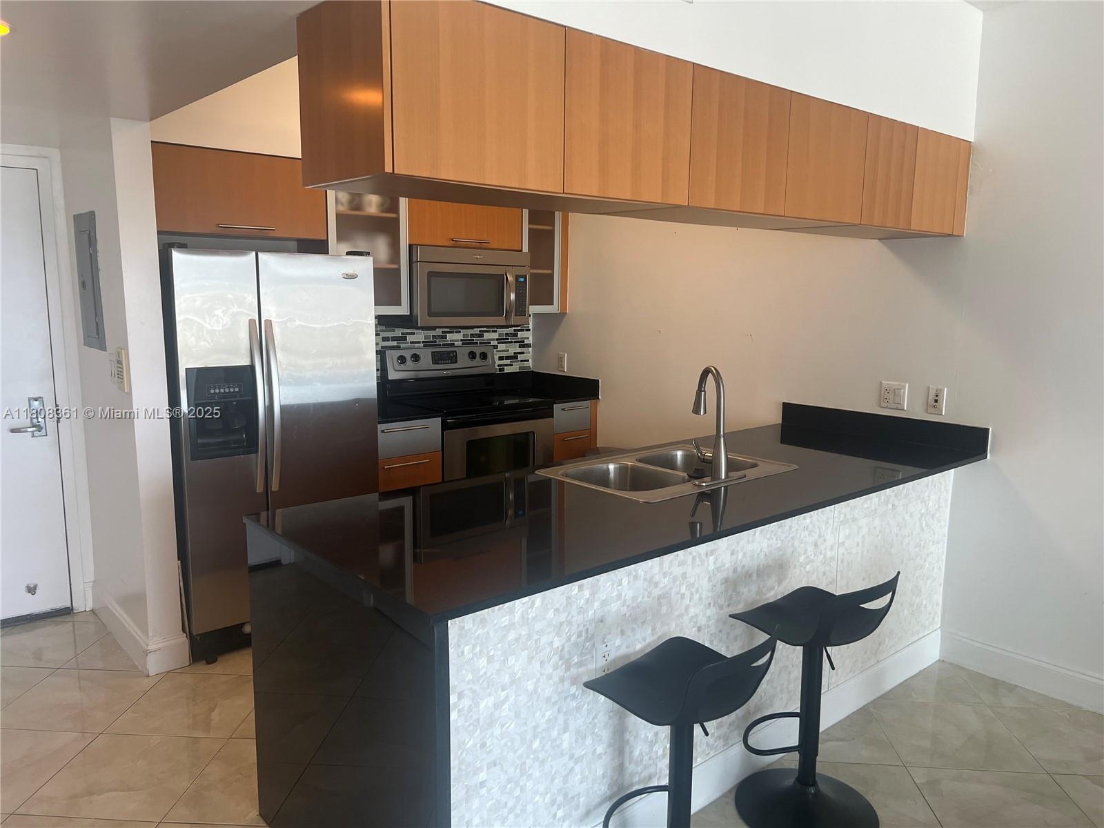 OPERA TOWER CONDO - Residential