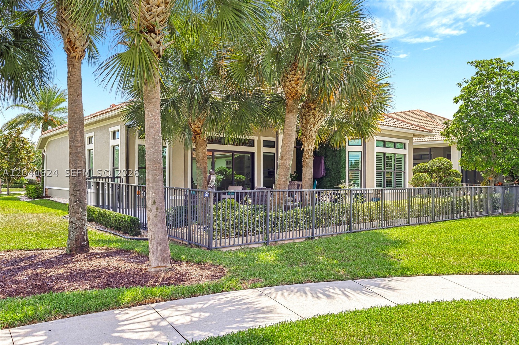 PARKLAND ROYALE - Residential