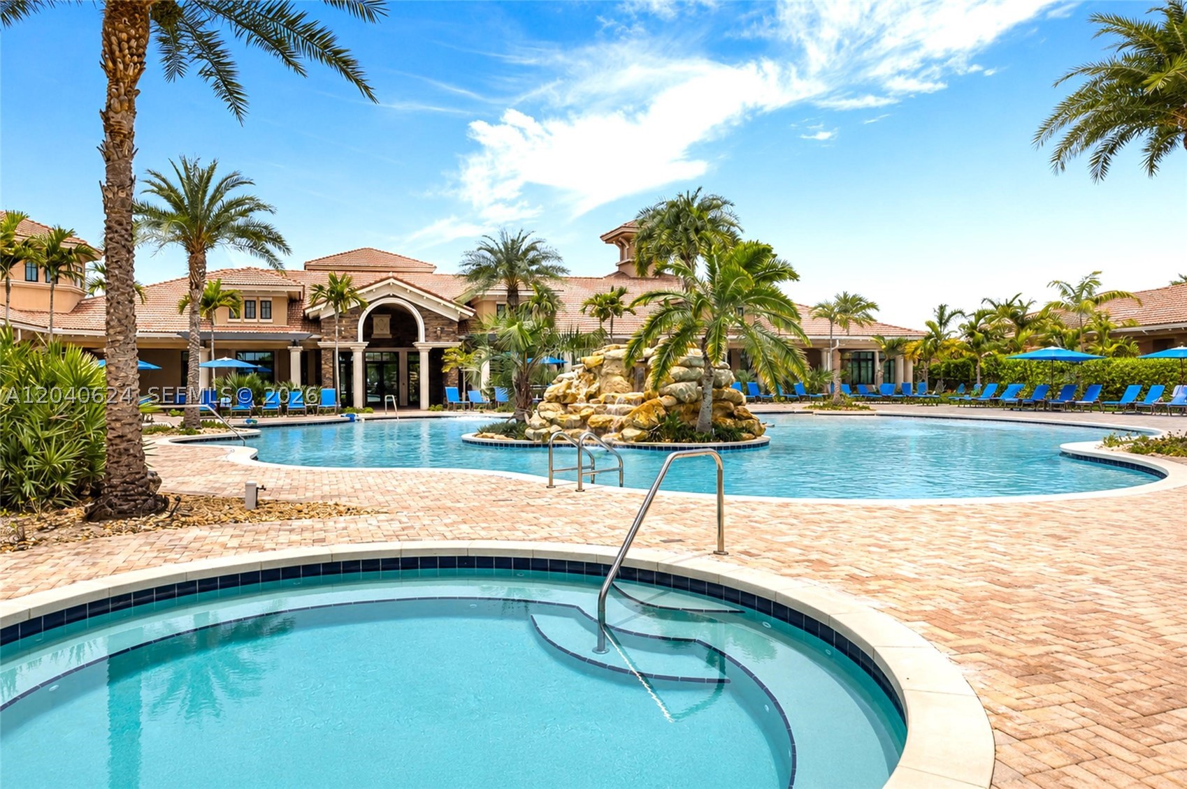 PARKLAND ROYALE - Residential