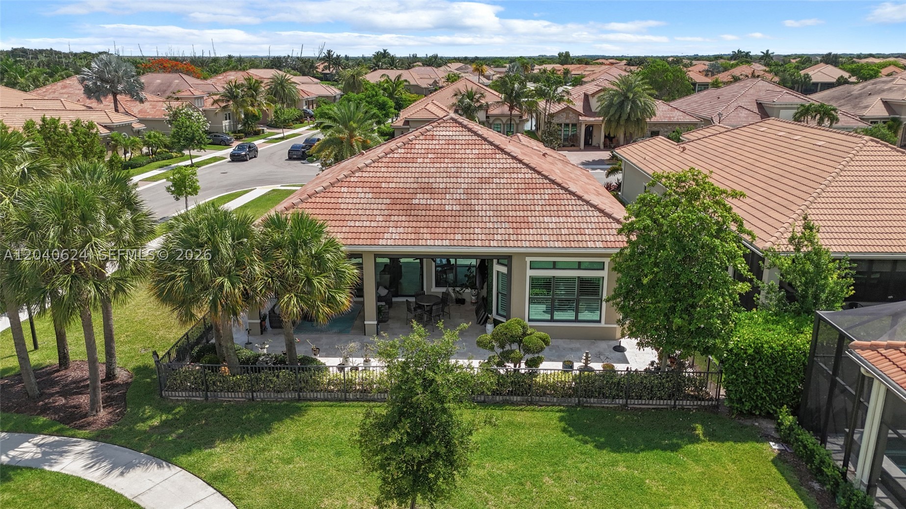 PARKLAND ROYALE - Residential