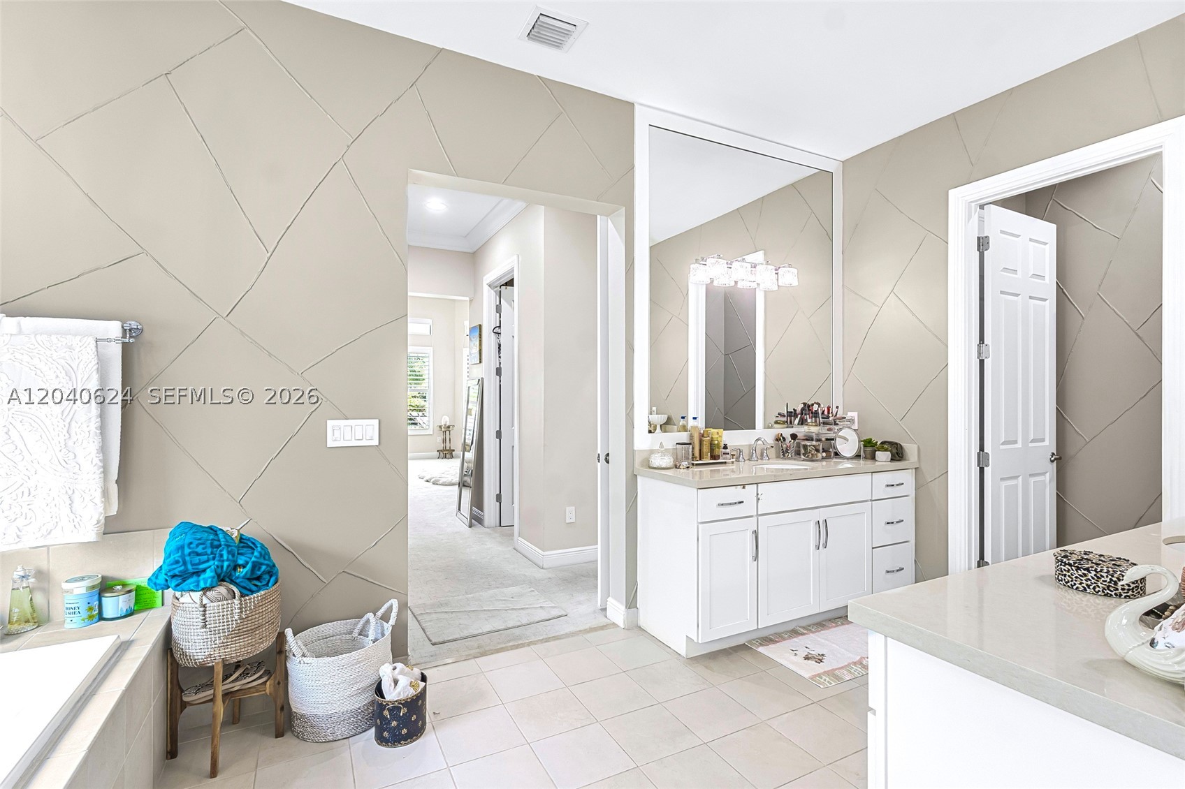 PARKLAND ROYALE - Residential