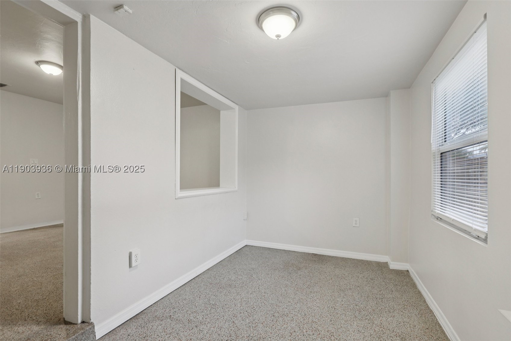 HOLIDAY HEIGHTS - Residential