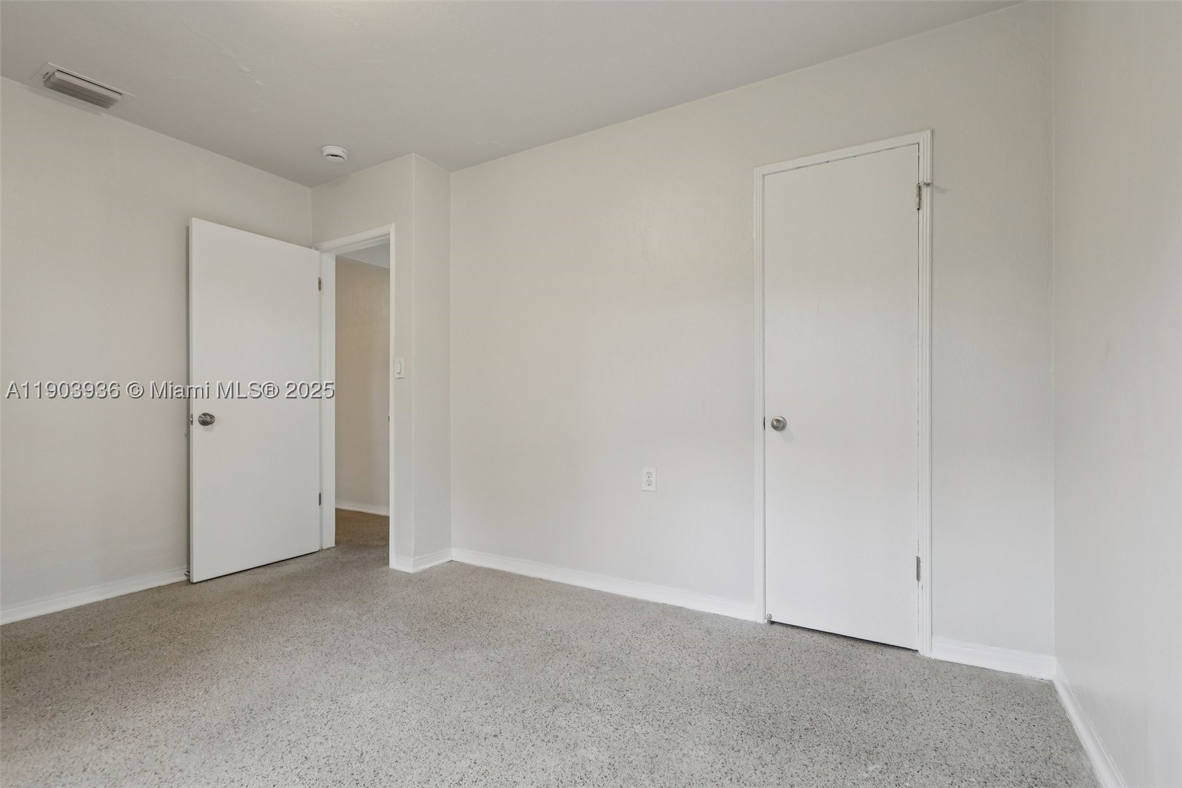 HOLIDAY HEIGHTS - Residential