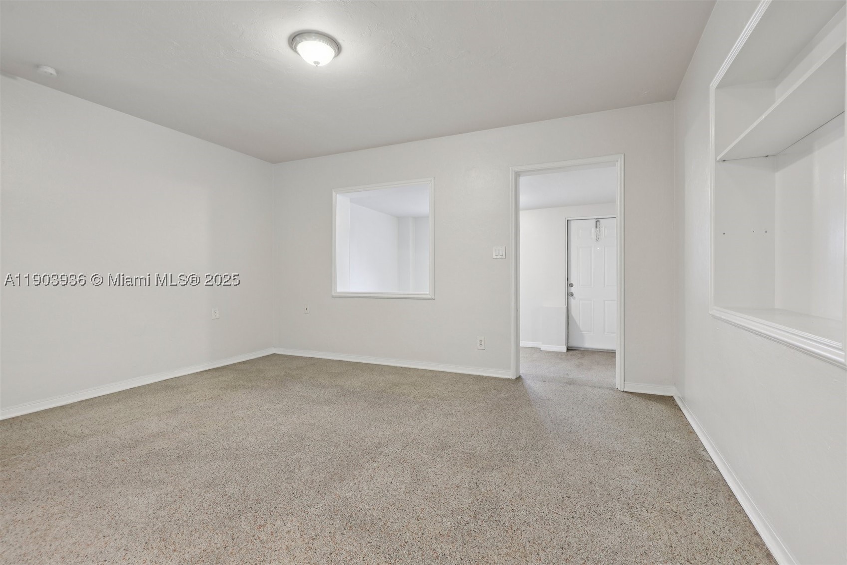 HOLIDAY HEIGHTS - Residential