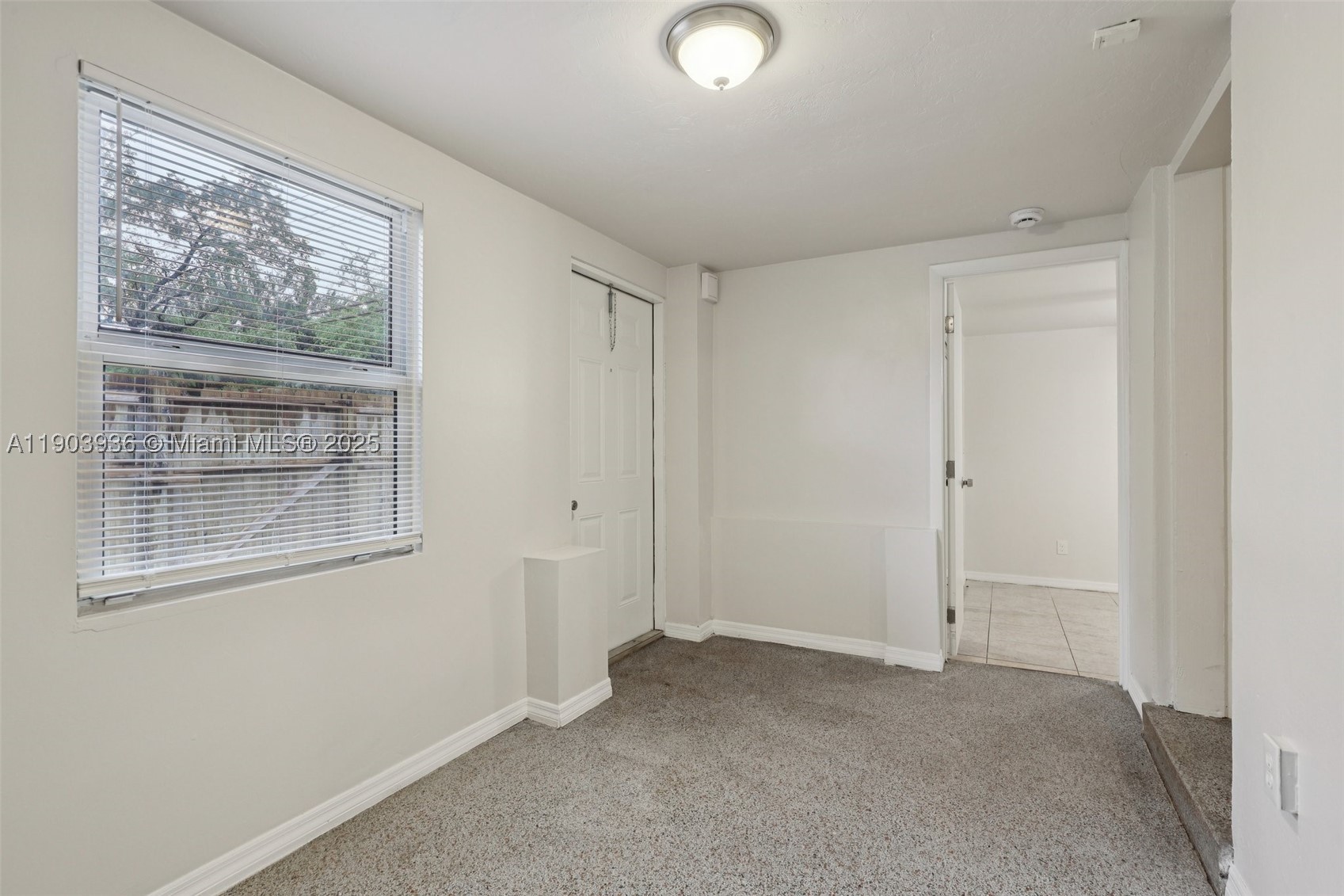 HOLIDAY HEIGHTS - Residential