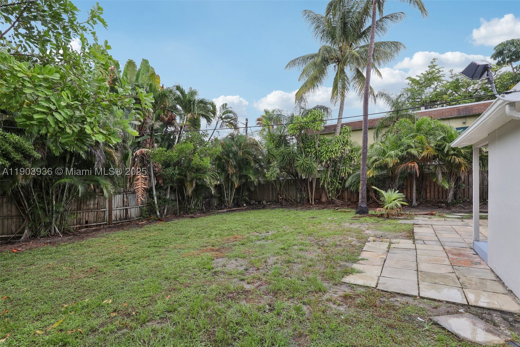 HOLIDAY HEIGHTS - Residential