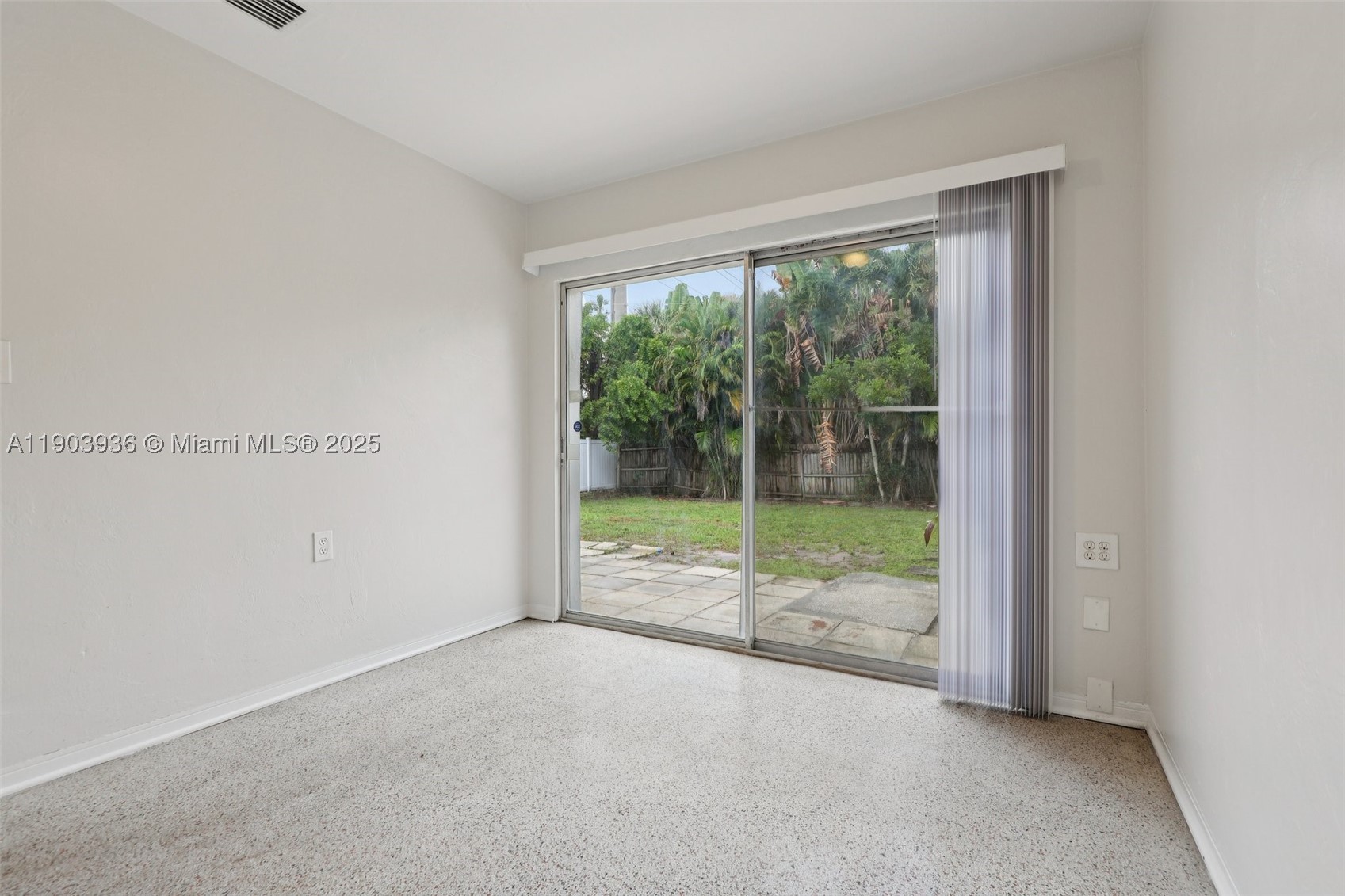 HOLIDAY HEIGHTS - Residential