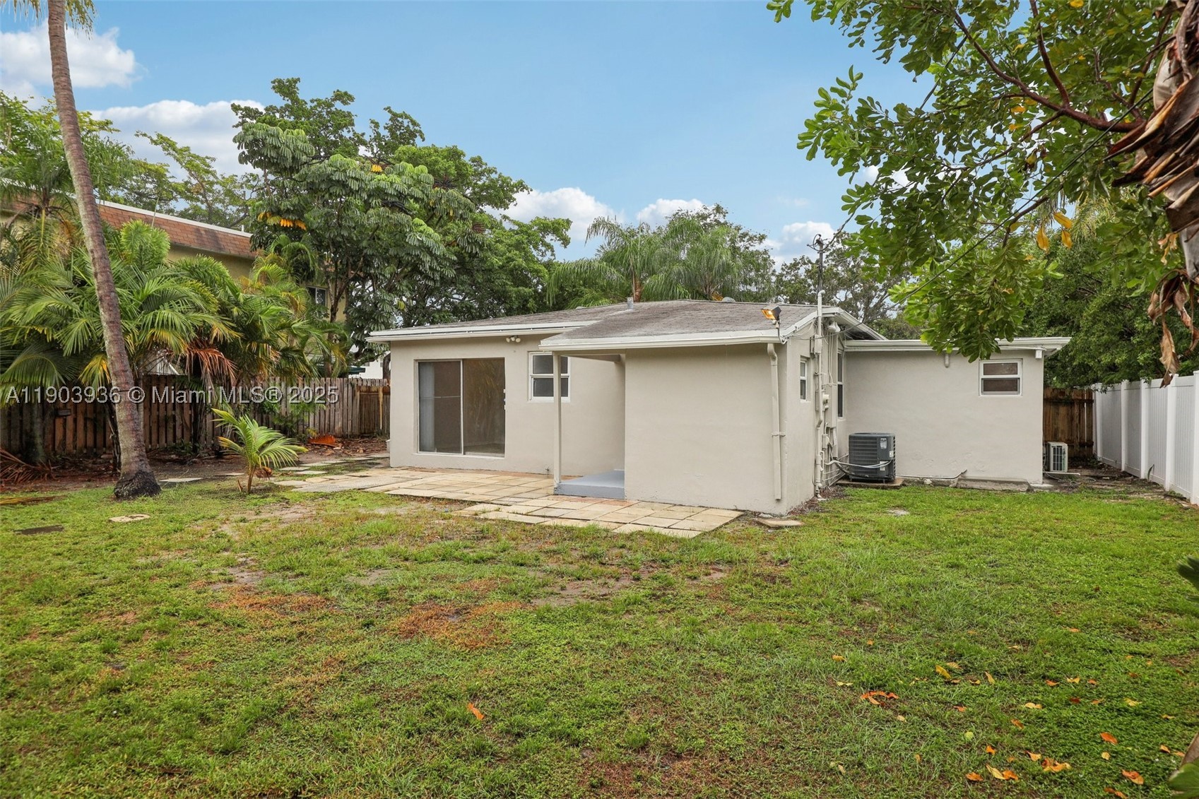 HOLIDAY HEIGHTS - Residential