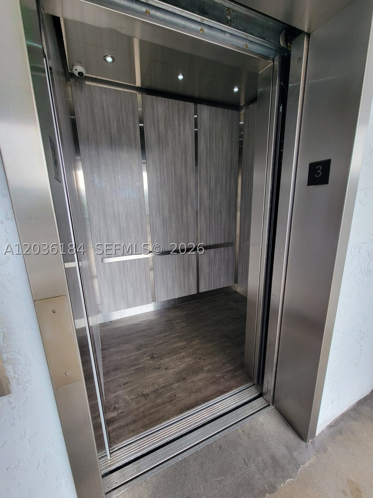 LAKESHORE AT UNIVERSITY P - Residential