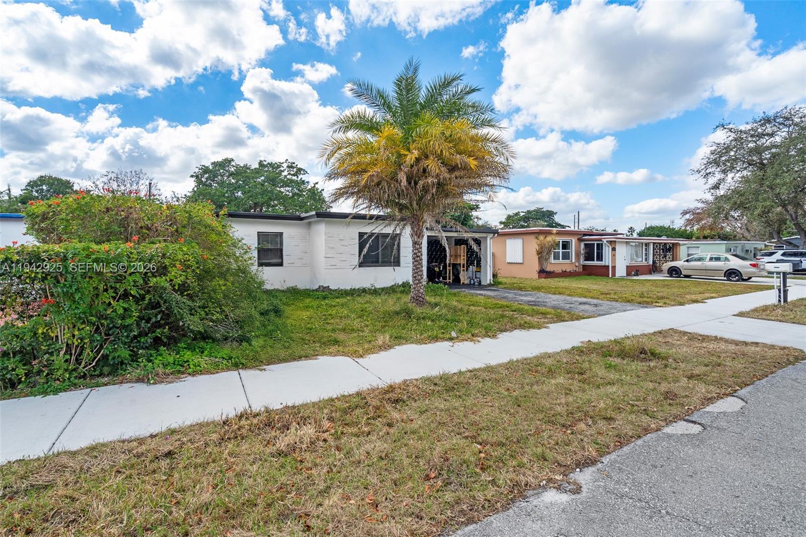 HOLLYWOOD BEACH HEIGHTS S - Residential