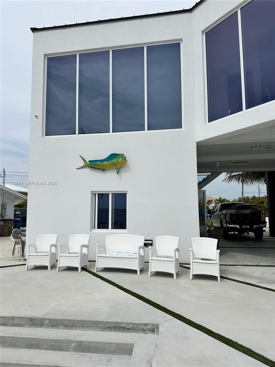 TROPICAL BAY - Residential