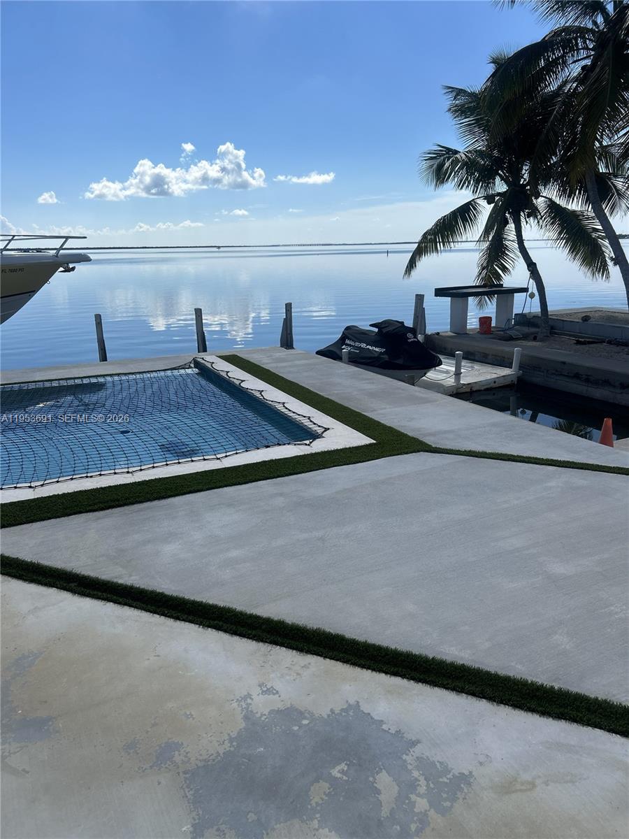 TROPICAL BAY - Residential