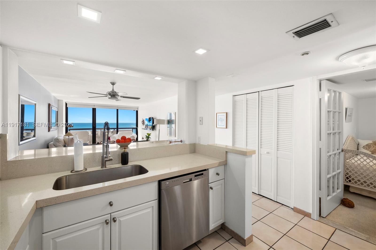 CLUB ATLANTIS CONDO - Residential
