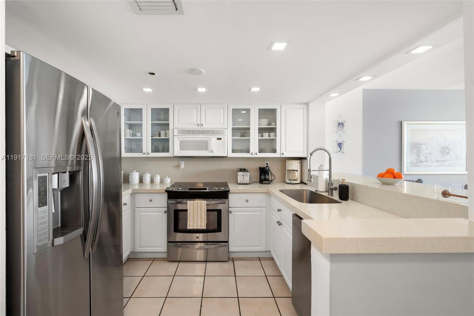 CLUB ATLANTIS CONDO - Residential