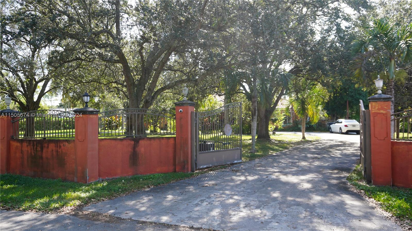 12 56 38 .94 AC E150FT OF - Residential