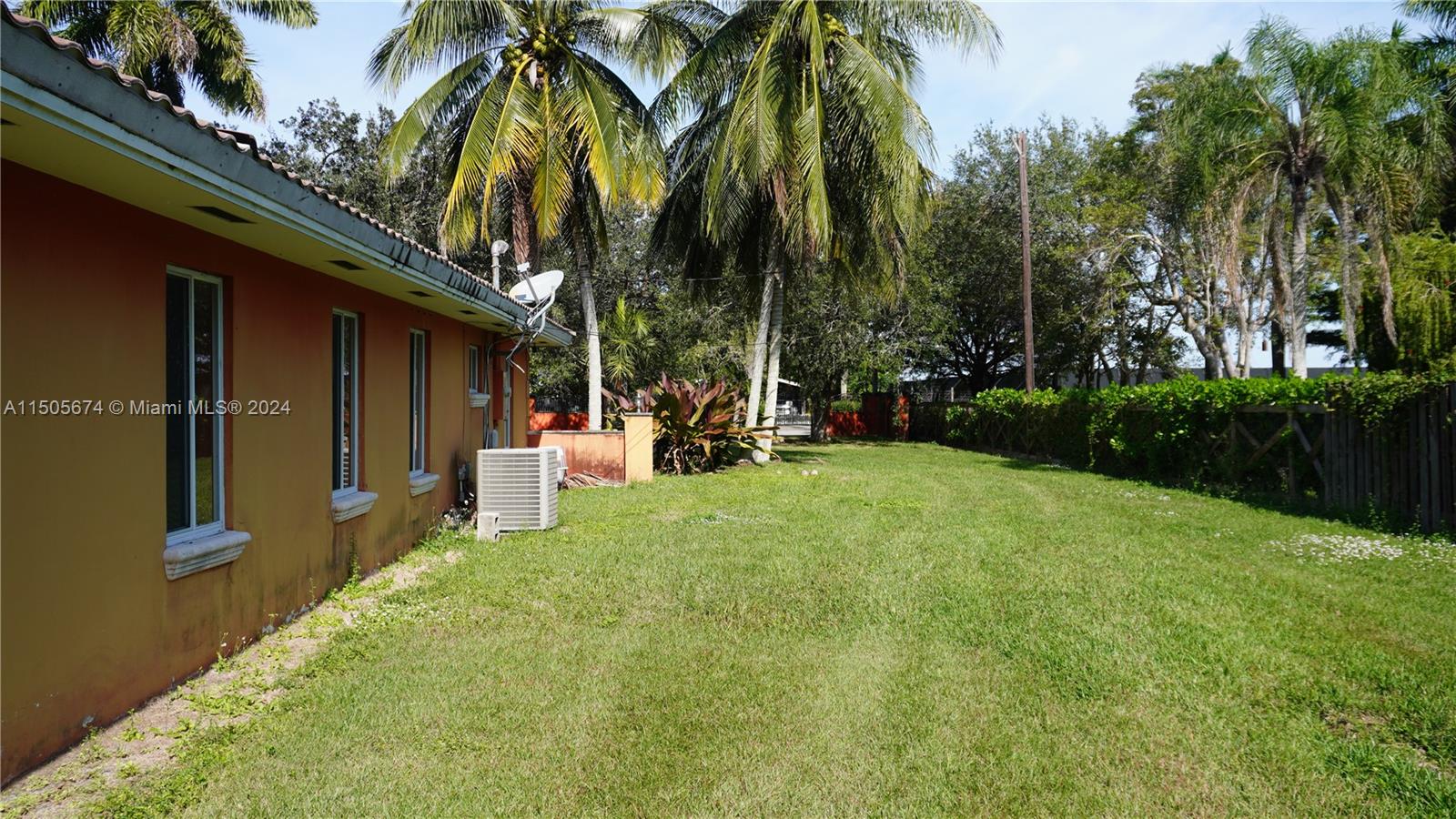 12 56 38 .94 AC E150FT OF - Residential