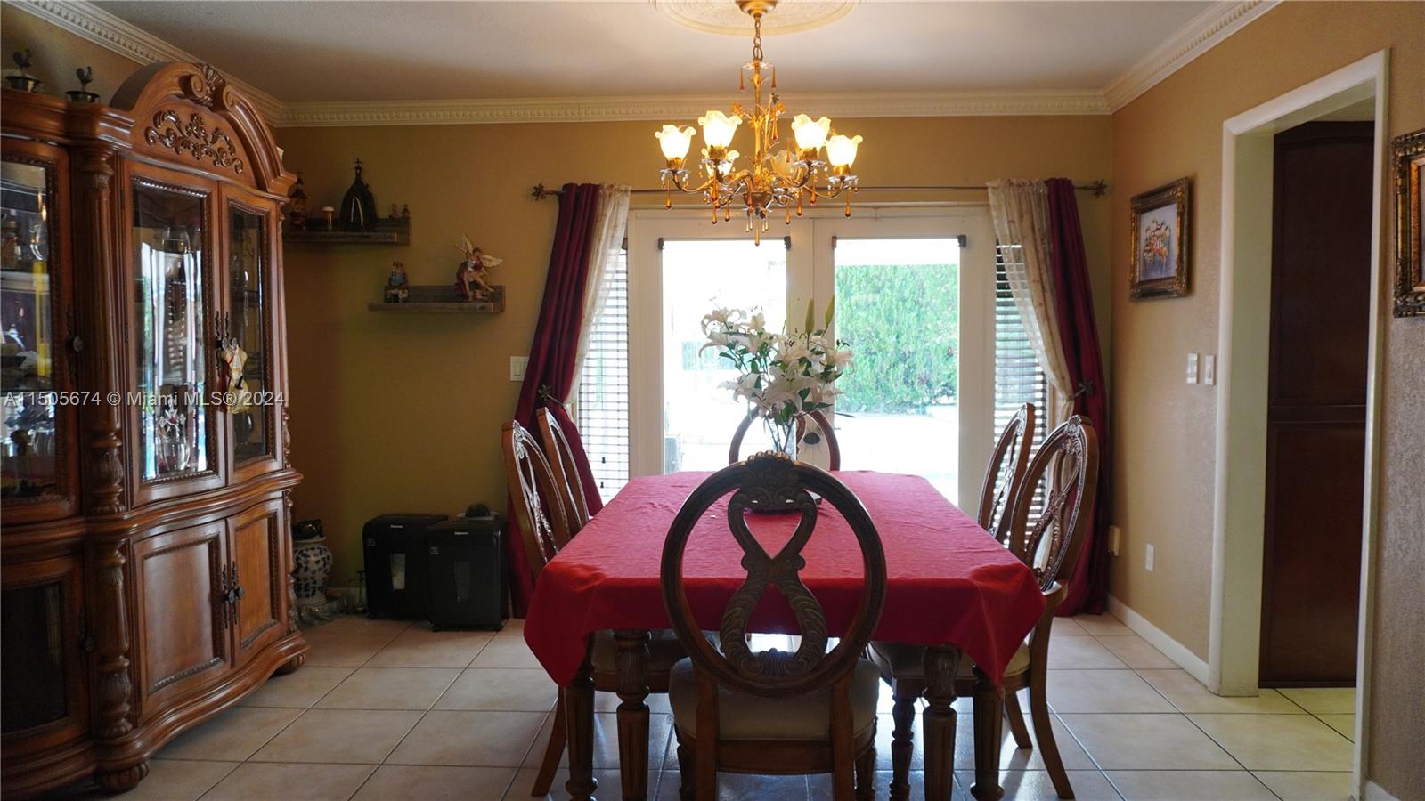12 56 38 .94 AC E150FT OF - Residential