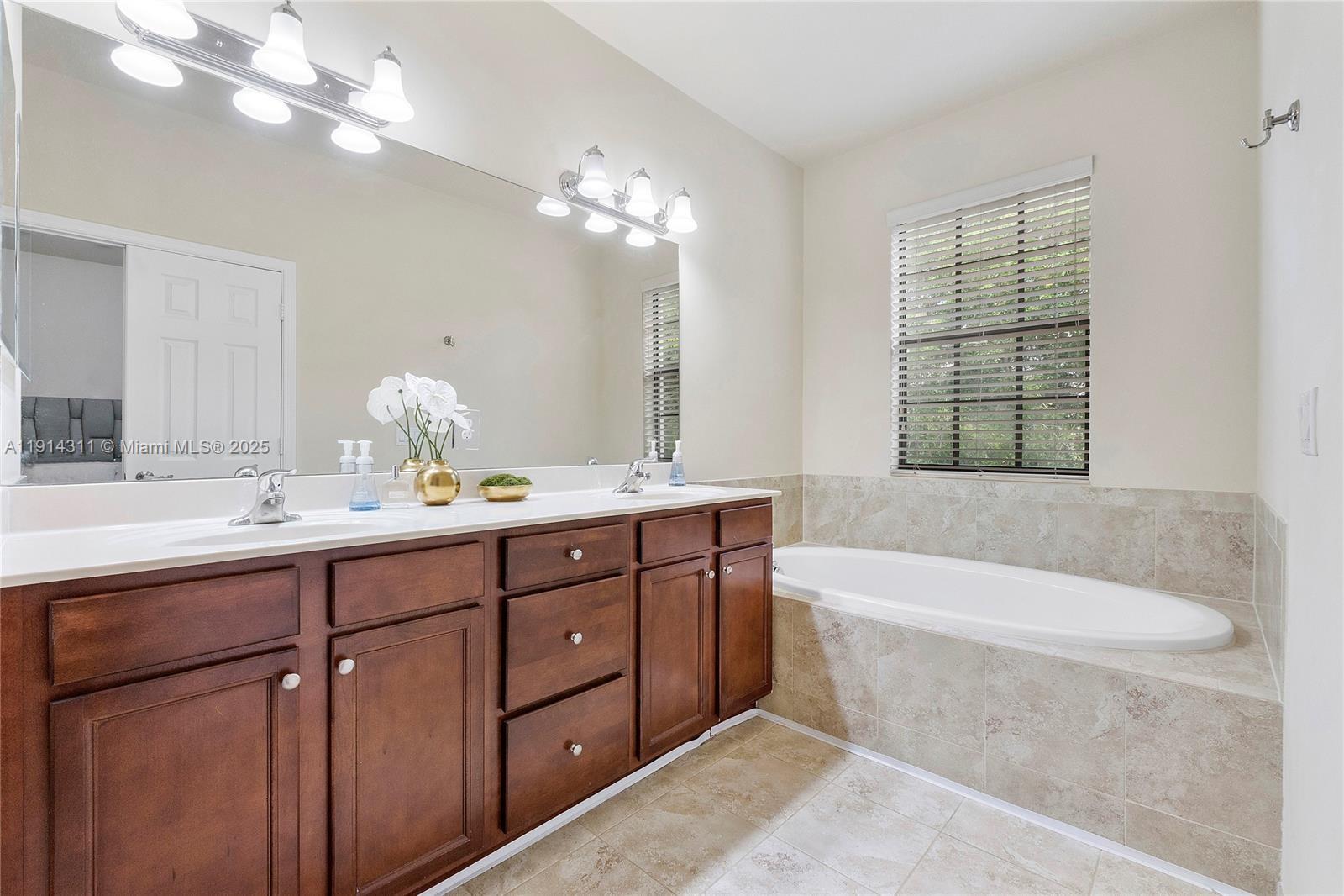 WELLINGTON PARC - Residential Lease