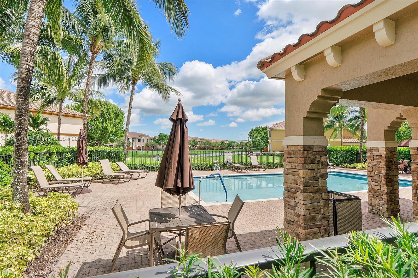 WELLINGTON PARC - Residential Lease