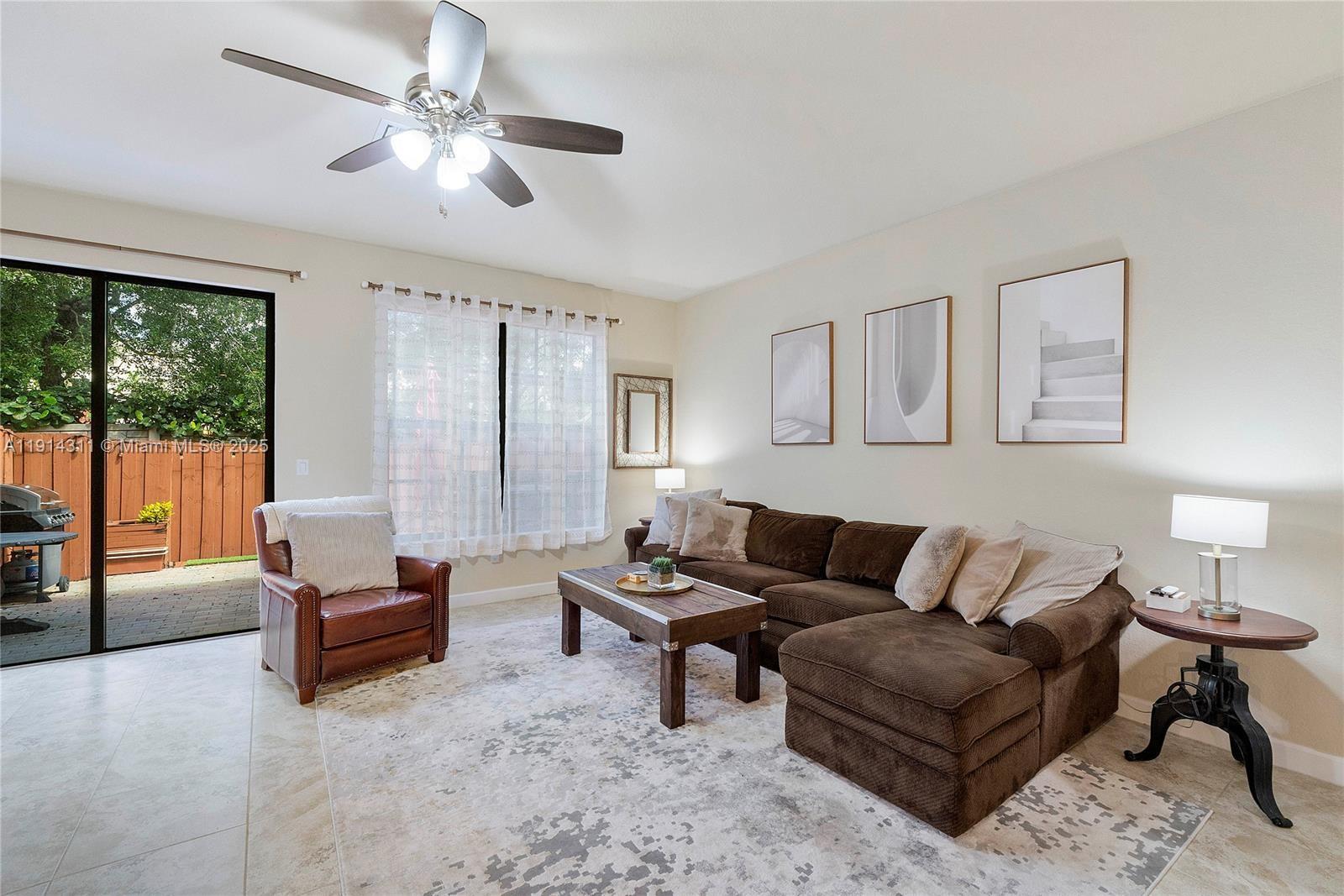 WELLINGTON PARC - Residential Lease