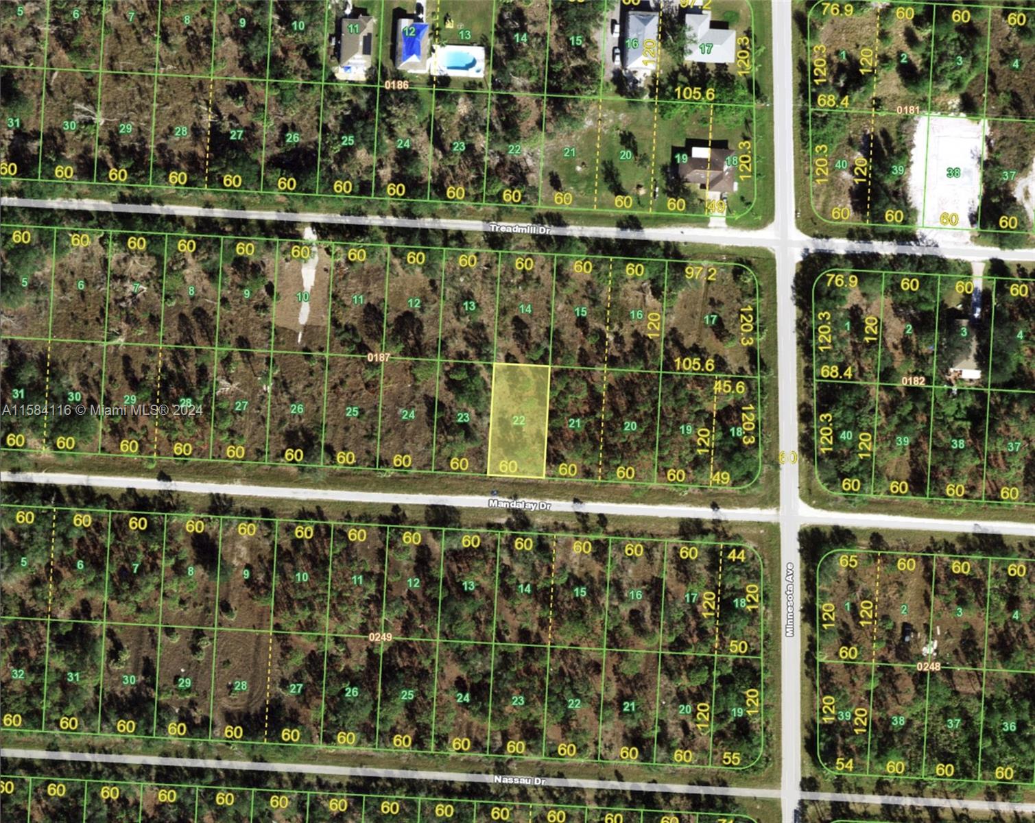 Tropical Golf Acres - Land