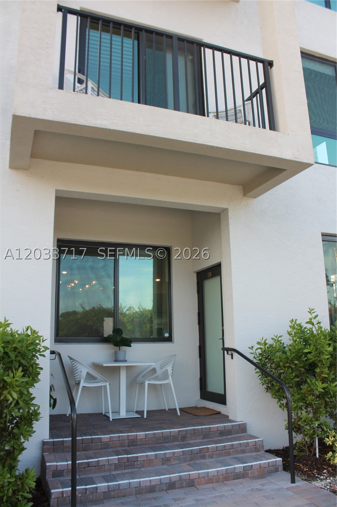 URBANA AT RESIDENCES - Residential