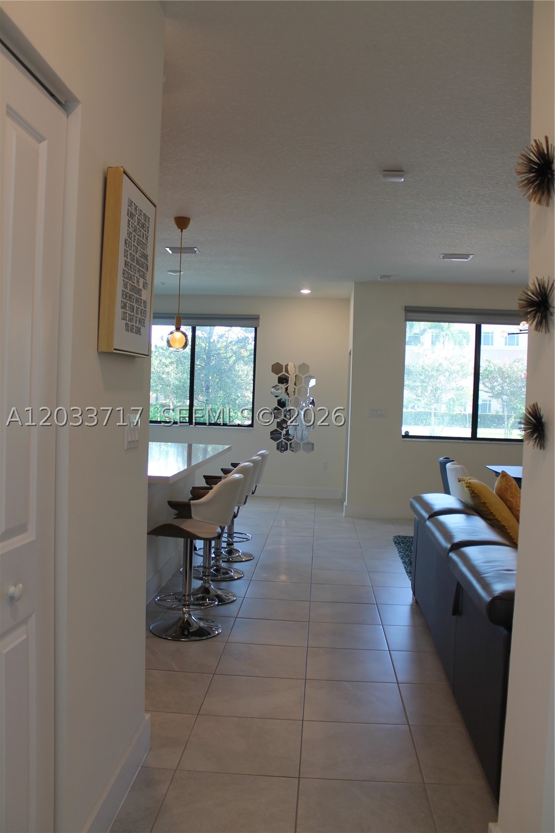 URBANA AT RESIDENCES - Residential
