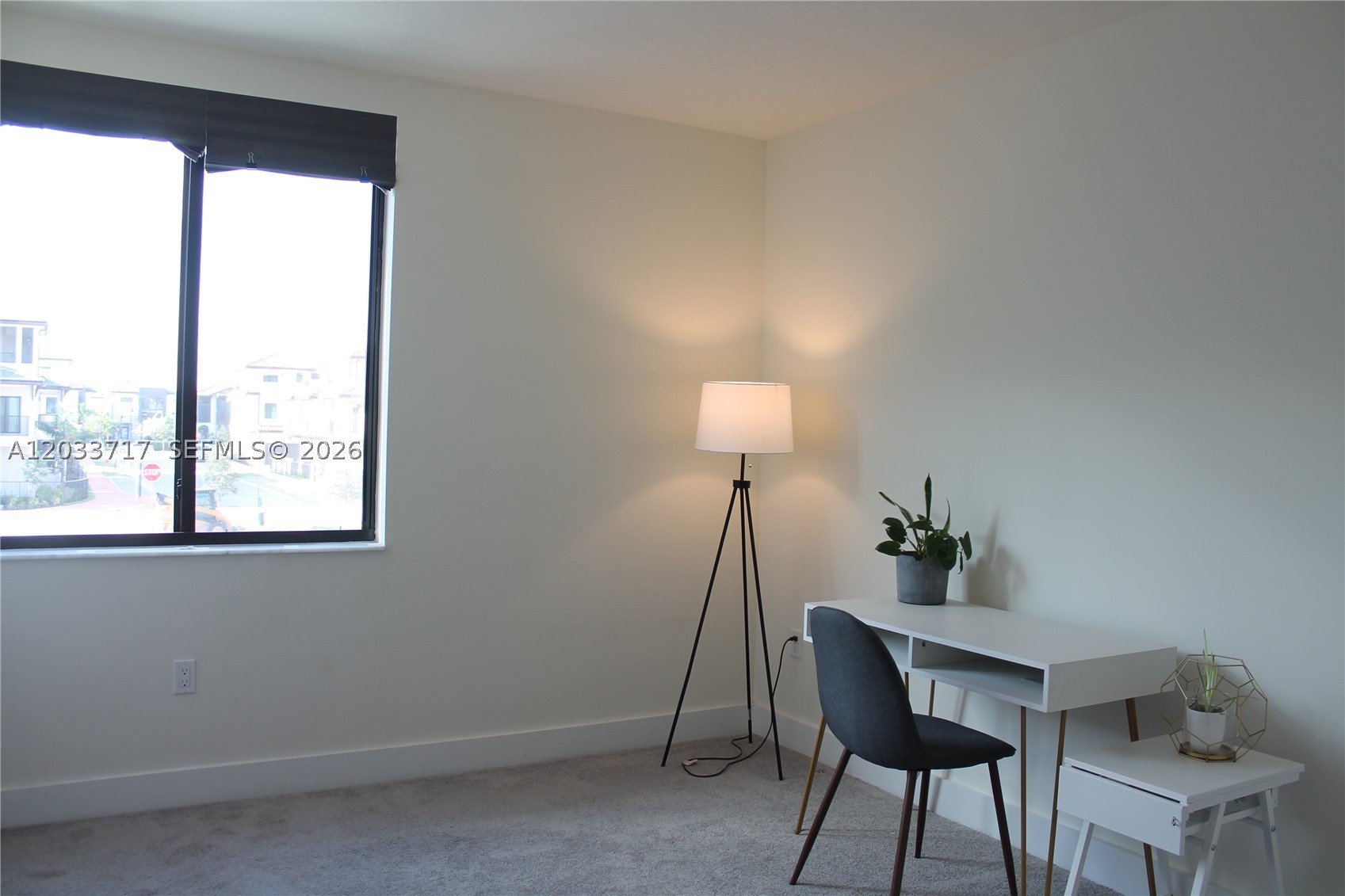 URBANA AT RESIDENCES - Residential