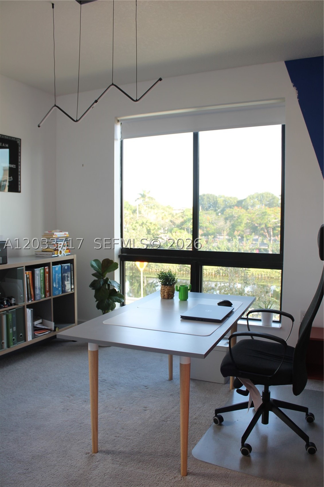 URBANA AT RESIDENCES - Residential