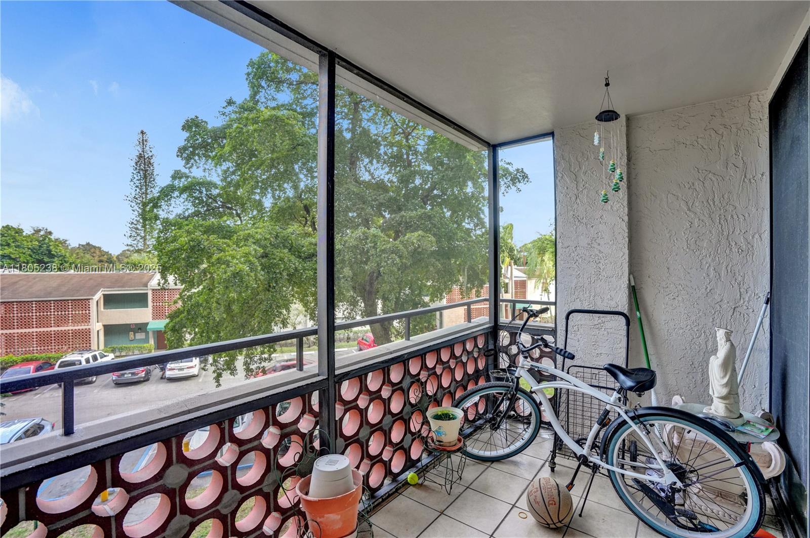INVERRARY GARDENS CONDO I - Residential