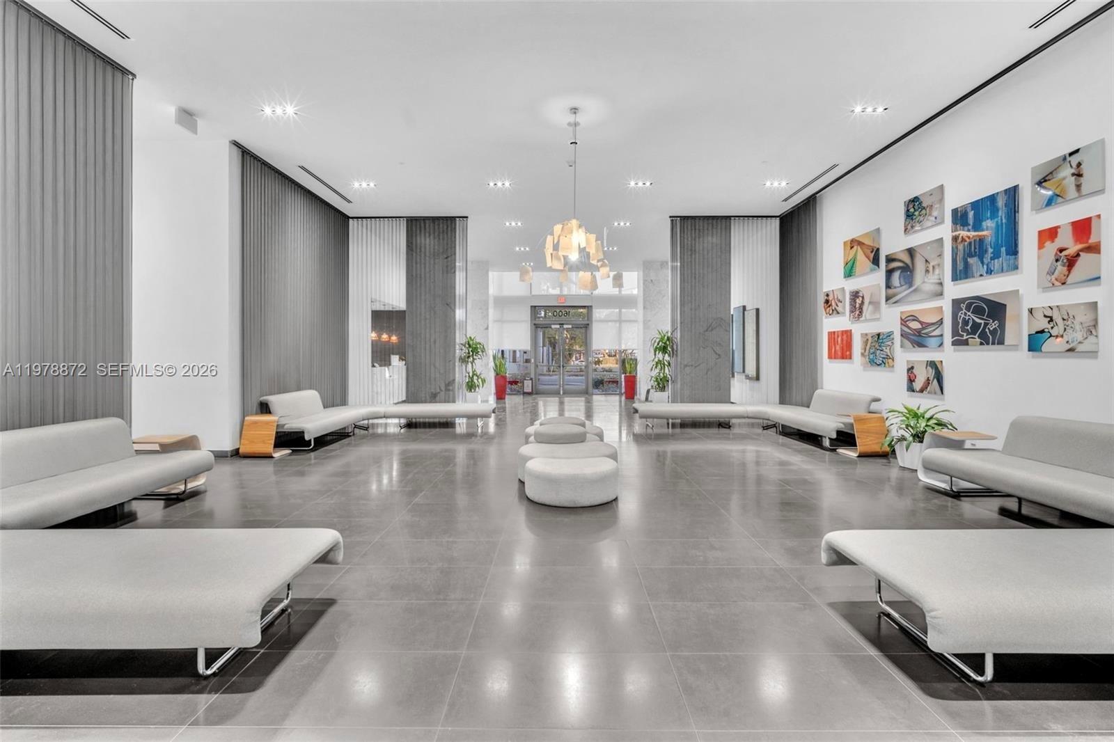 CANVAS CONDO - Residential