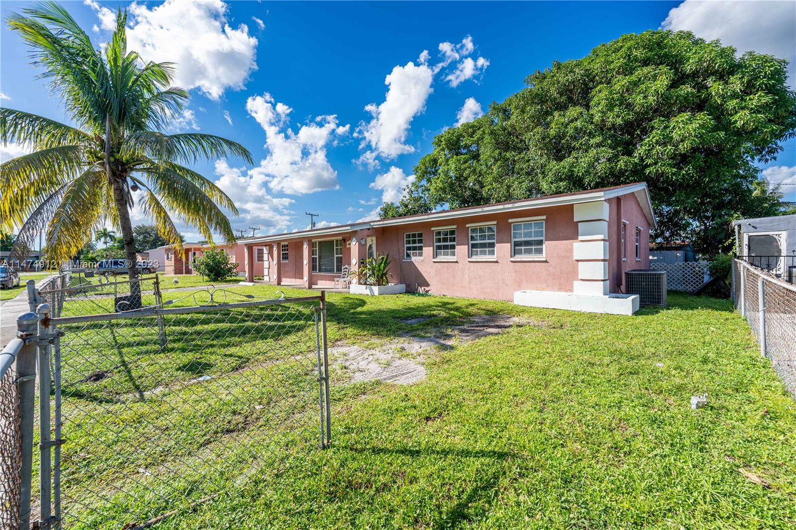 CAROL CITY 1 ST ADDN - Residential