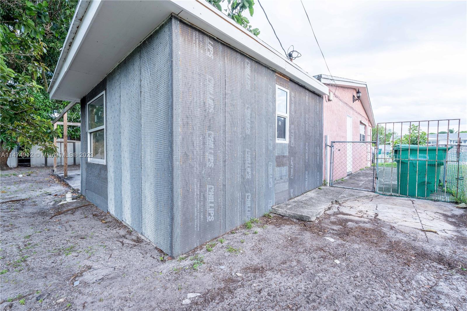 CAROL CITY 1 ST ADDN - Residential
