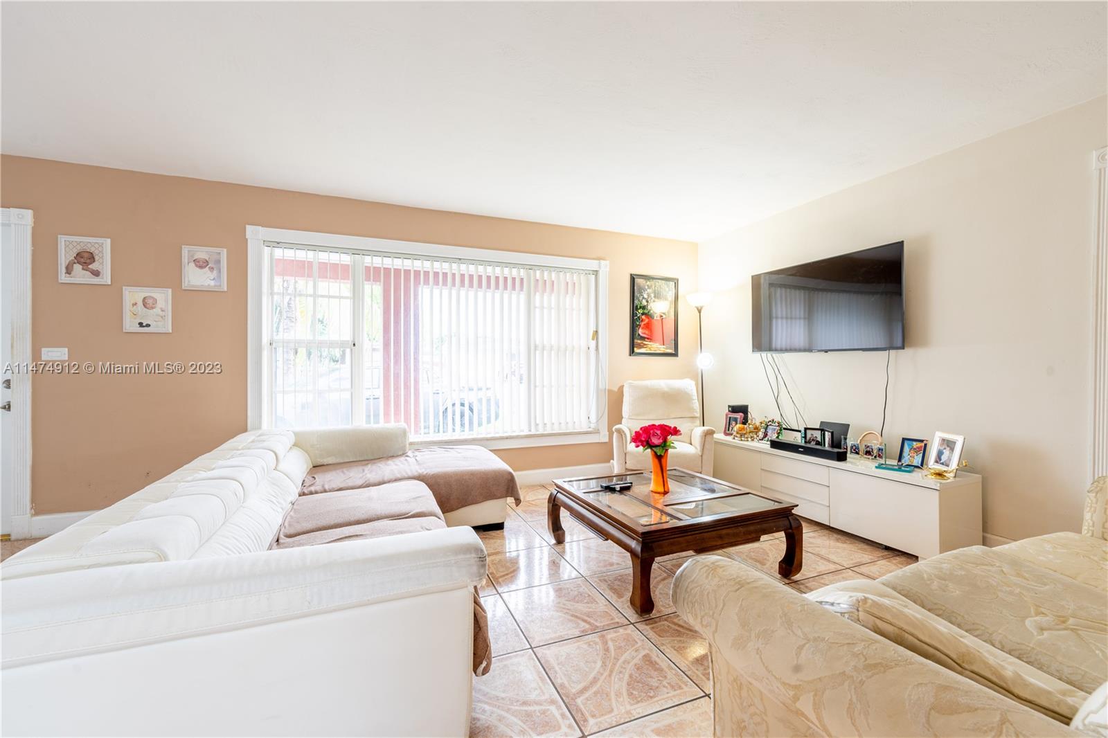 CAROL CITY 1 ST ADDN - Residential