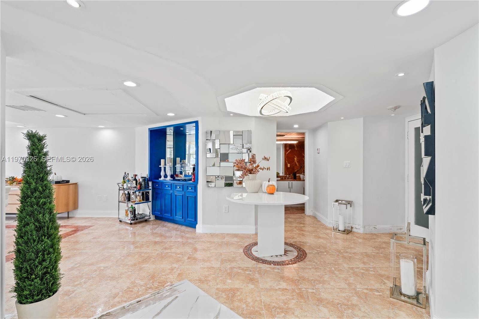 FOUR AMBASSADORS CONDO - Residential