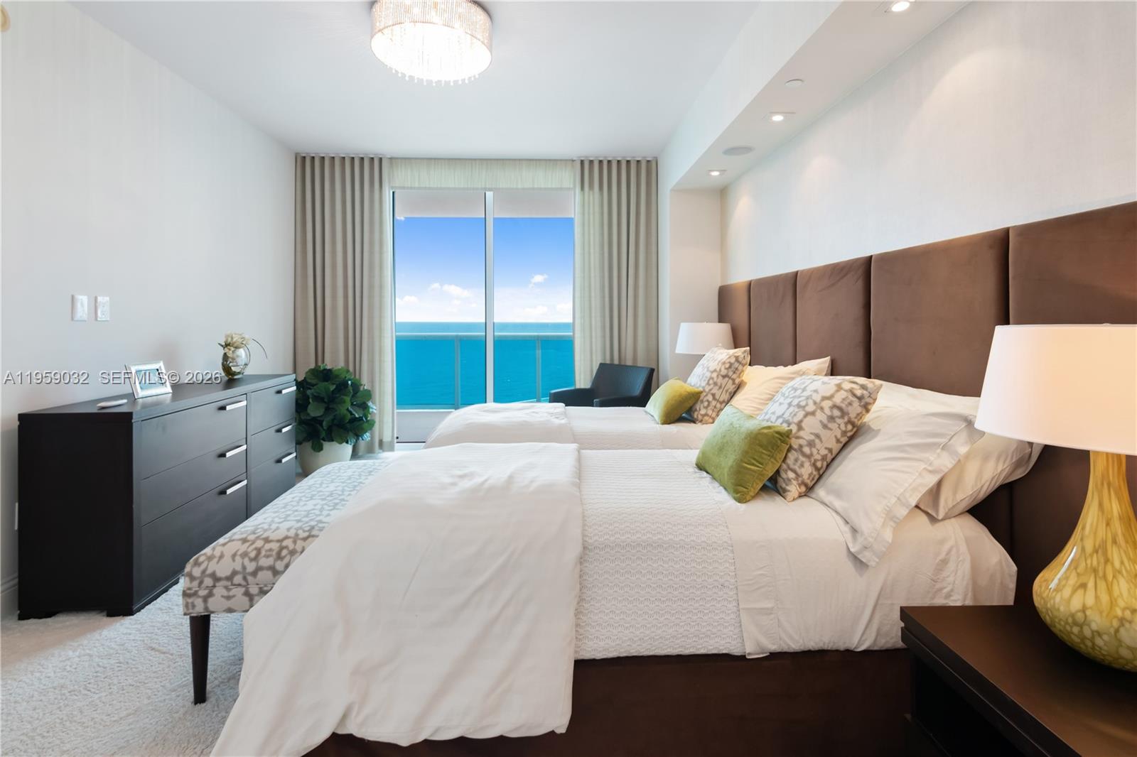 2711 HOLLYWOOD BEACH COND - Residential