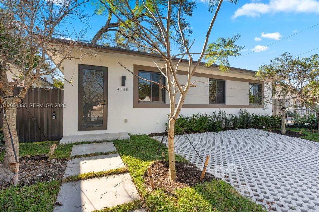 FLAGLER GROVE ESTATES EXT - Residential