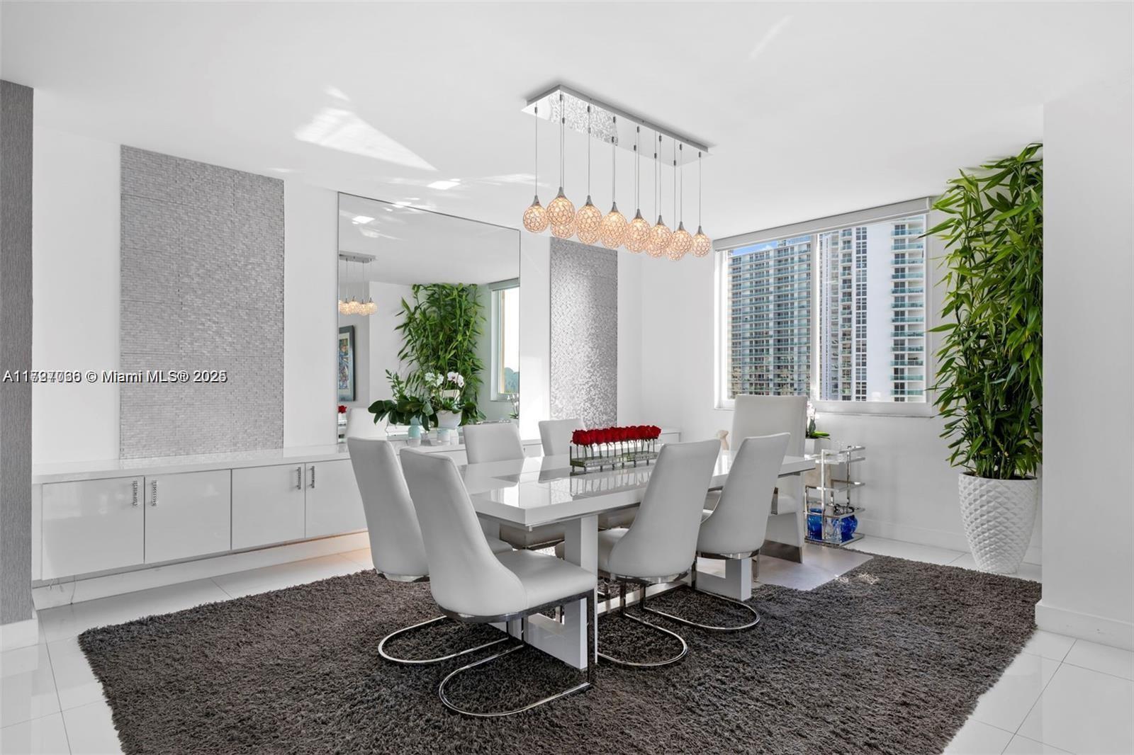 ARLEN HOUSE CONDO - Residential