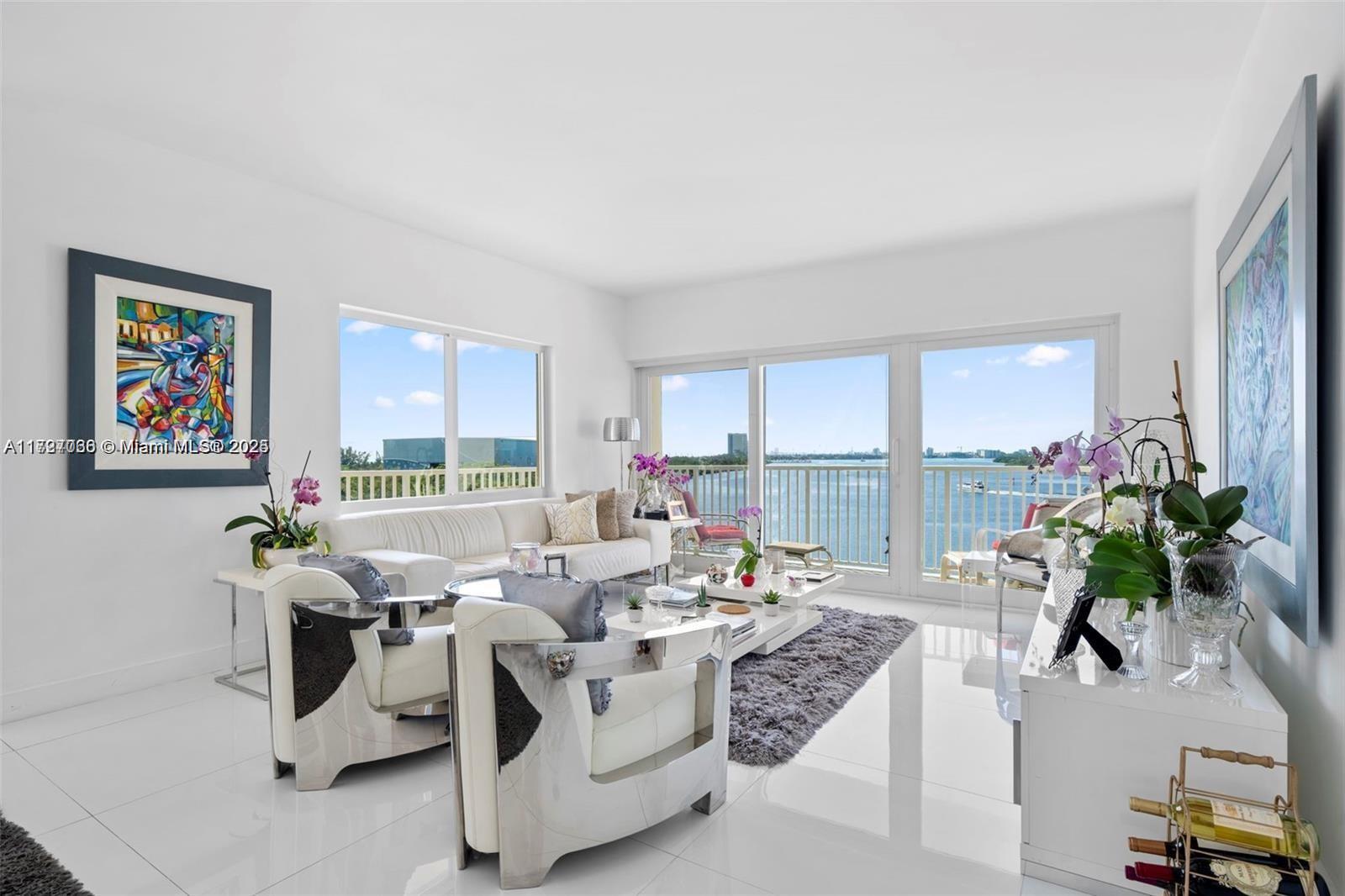 ARLEN HOUSE CONDO - Residential