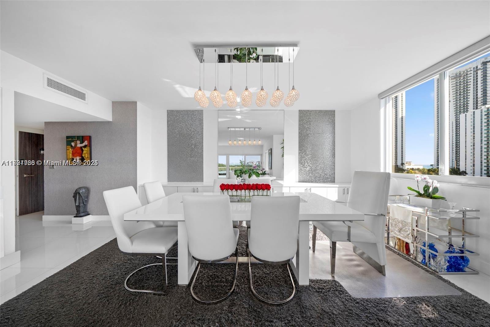 ARLEN HOUSE CONDO - Residential