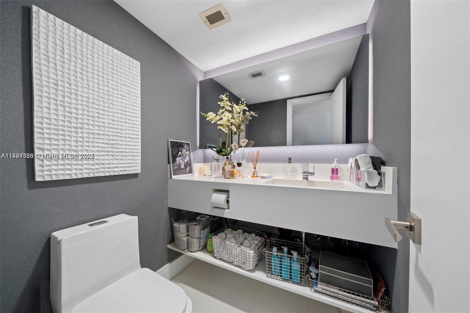 ARLEN HOUSE CONDO - Residential