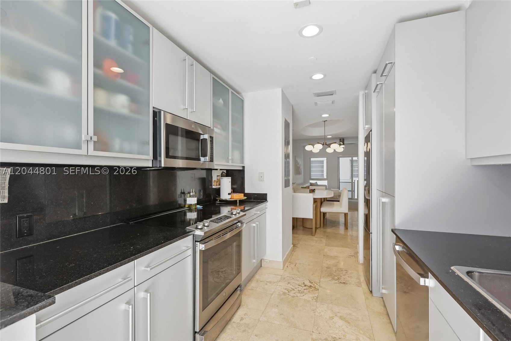 WASHINGTON CORNER CONDO - Residential
