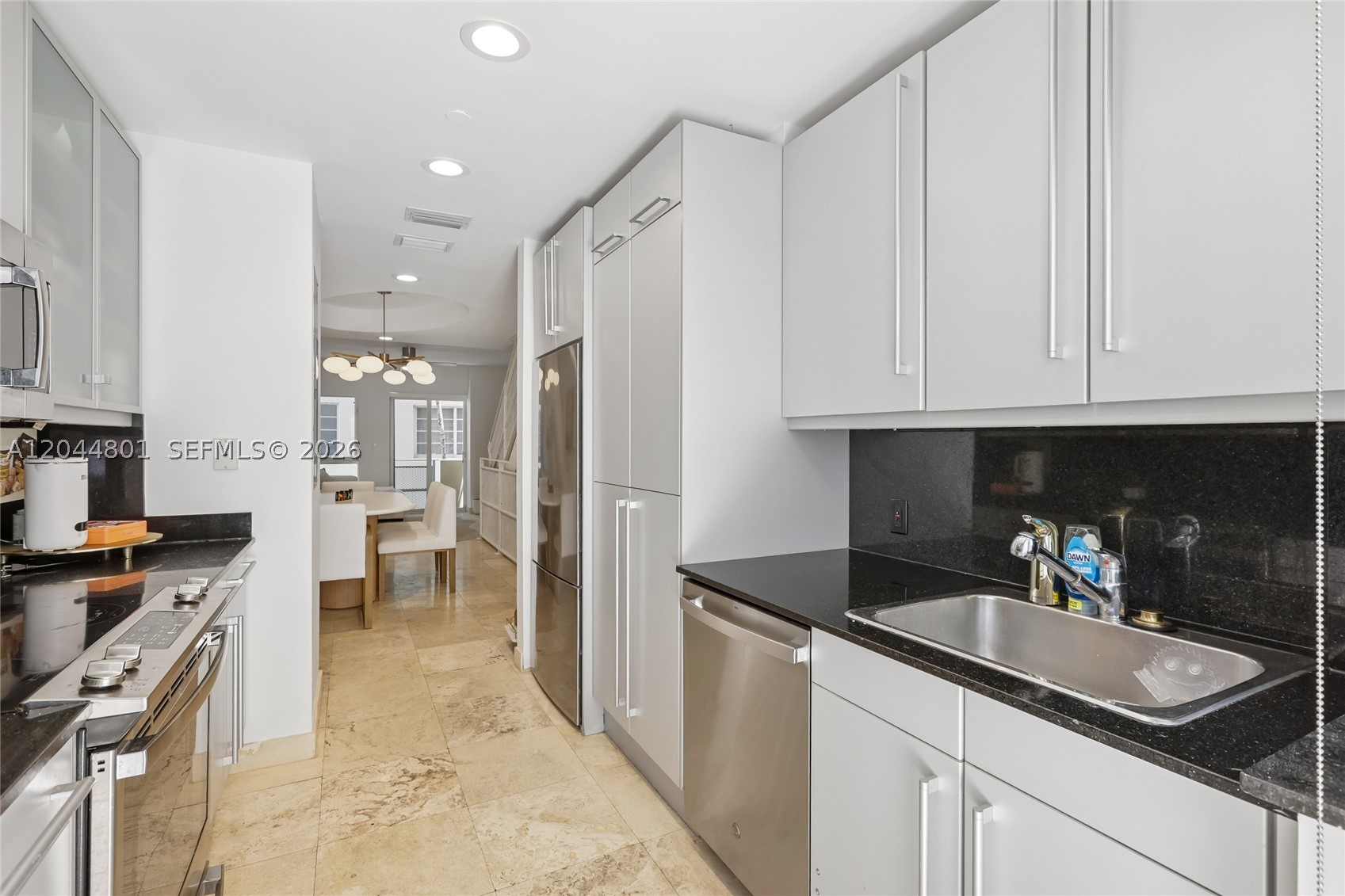 WASHINGTON CORNER CONDO - Residential
