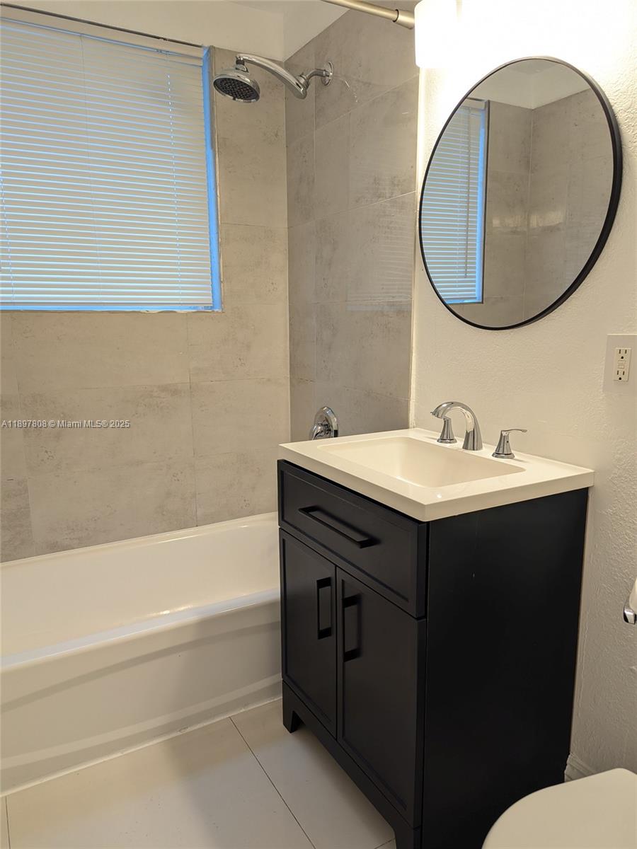 SAPPHIRE NOBE - Residential Lease