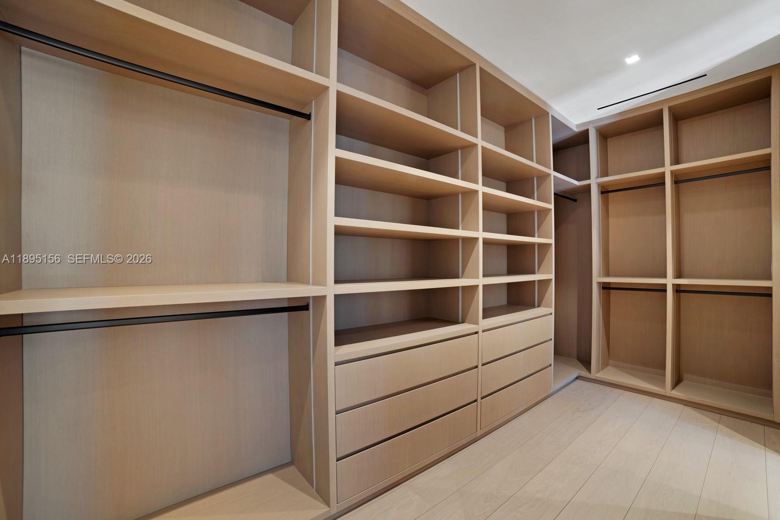 LA GORCE GOLF SUB - Residential